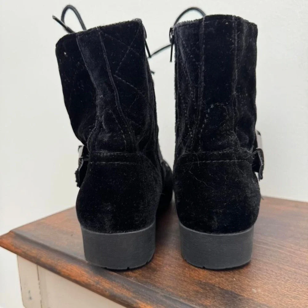 Guess Black Velvet Combat Boot Quilted Lace Up Size‎ 7.5